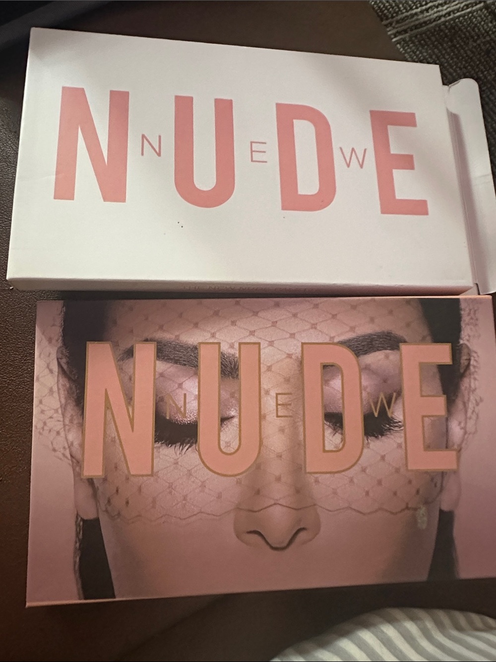 NUDE Pink Eyeshadow Palette – Soft Rose & Blush Tones